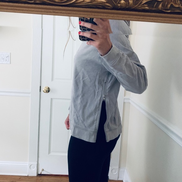 SoulCycle sweatshirt - Picture 2 of 4